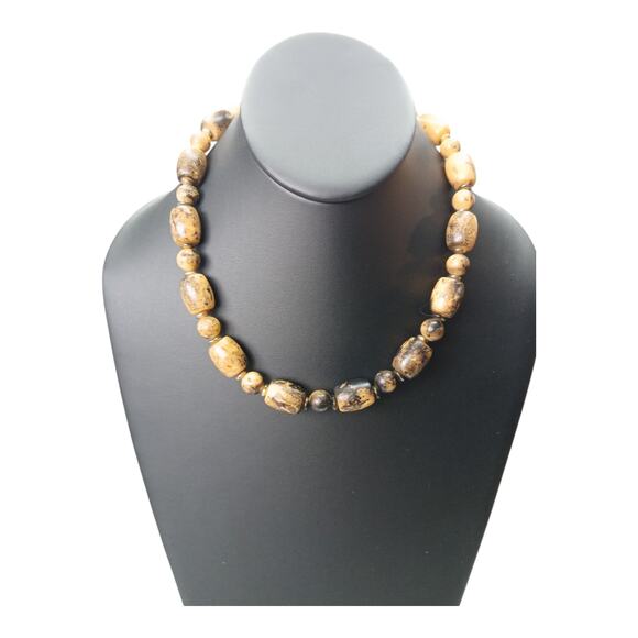 Genuine Lucite Chunky Beaded Necklace Brown & Tan Marbled Mid-Century Retro - Picture 4 of 4